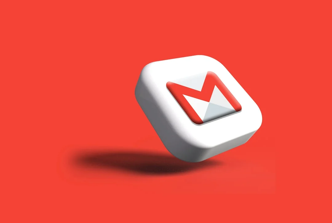 Texte Small Business Marketing rédigé sur une feuille blanche pour une utilisation créative.